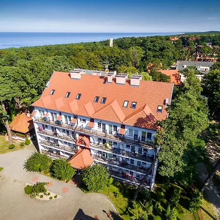Nadmorskie Pokoje I Apartamenty Krynica Morska Exterior foto