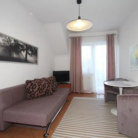 Nadmorskie Pokoje I Apartamenty Krynica Morska Exterior foto