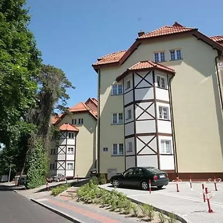 Nadmorskie Pokoje I Apartamenty Krynica Morska Exterior foto