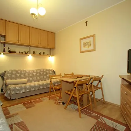 Nadmorskie Pokoje I Apartamenty Krynica Morska Exterior foto