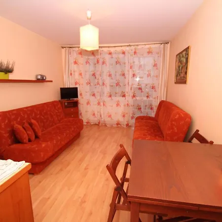Nadmorskie Pokoje I Apartamenty Krynica Morska Exterior foto