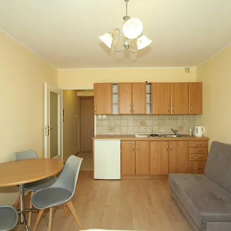 Nadmorskie Pokoje I Apartamenty Krynica Morska Exterior foto