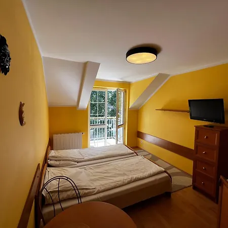 Nadmorskie Pokoje I Apartamenty Krynica Morska Exterior foto