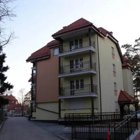 Nadmorskie Pokoje I Apartamenty Krynica Morska Zimmer foto