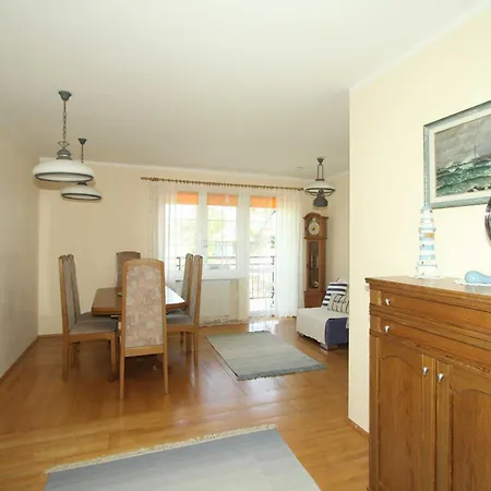 Nadmorskie Pokoje I Apartamenty Krynica Morska Exterior foto