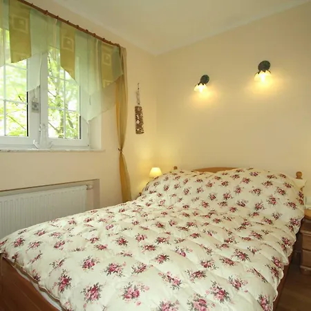 Nadmorskie Pokoje I Apartamenty Krynica Morska Exterior foto