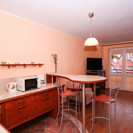 Nadmorskie Pokoje I Apartamenty Krynica Morska Exterior foto