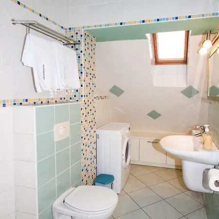 Nadmorskie Pokoje I Apartamenty Krynica Morska Exterior foto