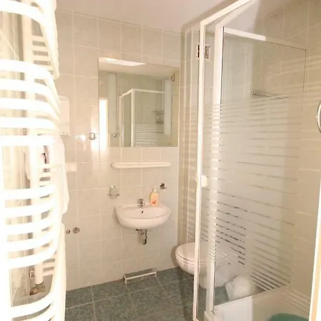 Nadmorskie Pokoje I Apartamenty Krynica Morska Exterior foto