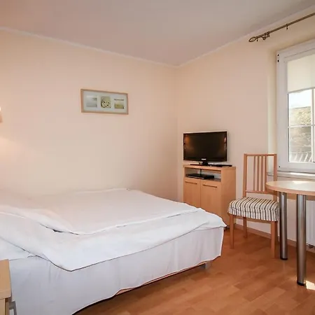 Nadmorskie Pokoje I Apartamenty Krynica Morska Exterior foto